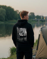 Karpfen Angeln mit PASSION Prime Hoodie - CAST carpstylez