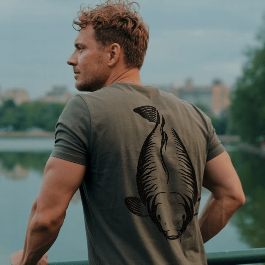 Karpfen Angeln mit KING CARP GOLD Prime T-Shirt - CAST carpstylez