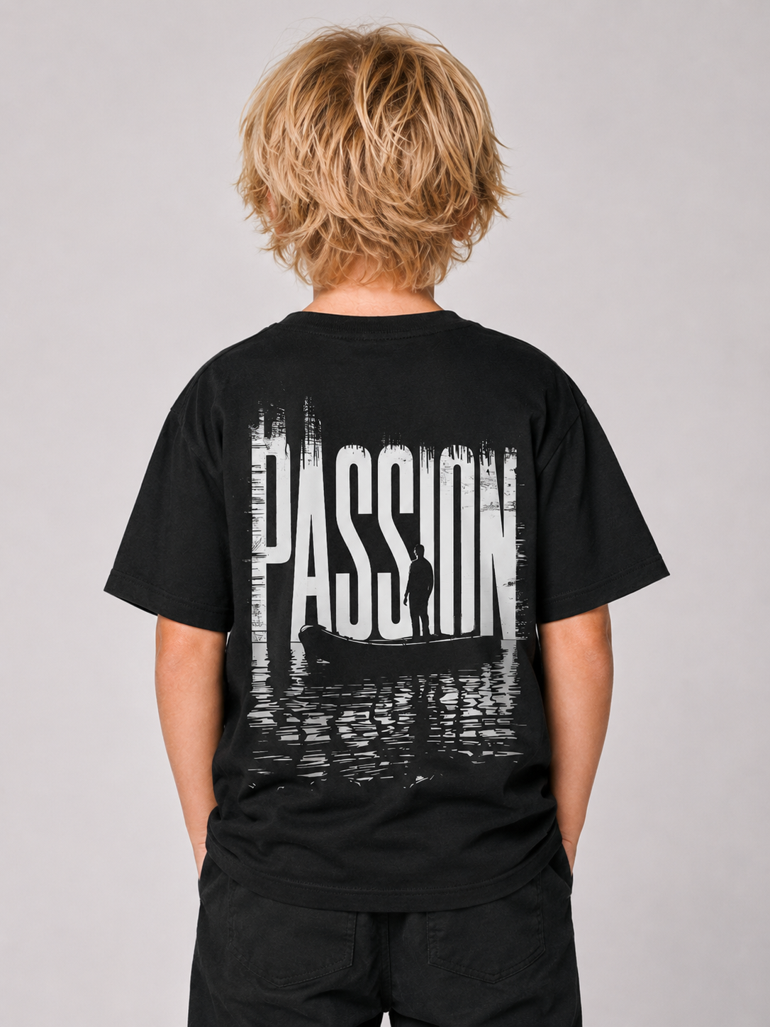 PASSION Kids Shirt in Schwarz mit Backprint – Rückenansicht