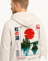 RAINBOW LAKE Hoodie Ivory – getragenes Backprint Detail